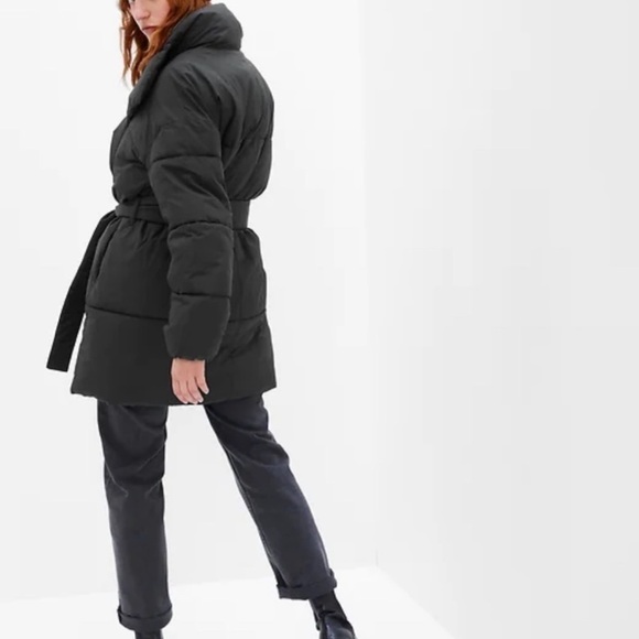 GAP Black Puffer Jacket - Picture 3 of 15